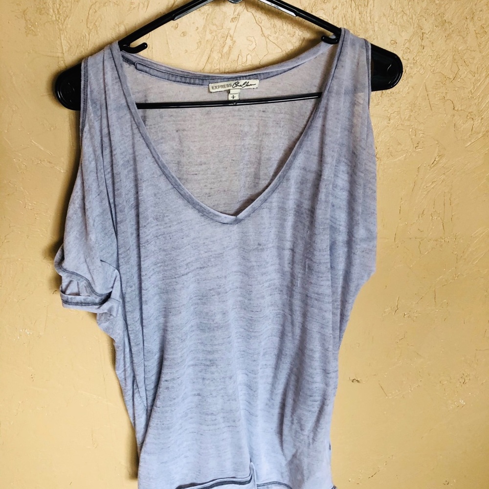Cold shoulder top - Picture 2 of 4
